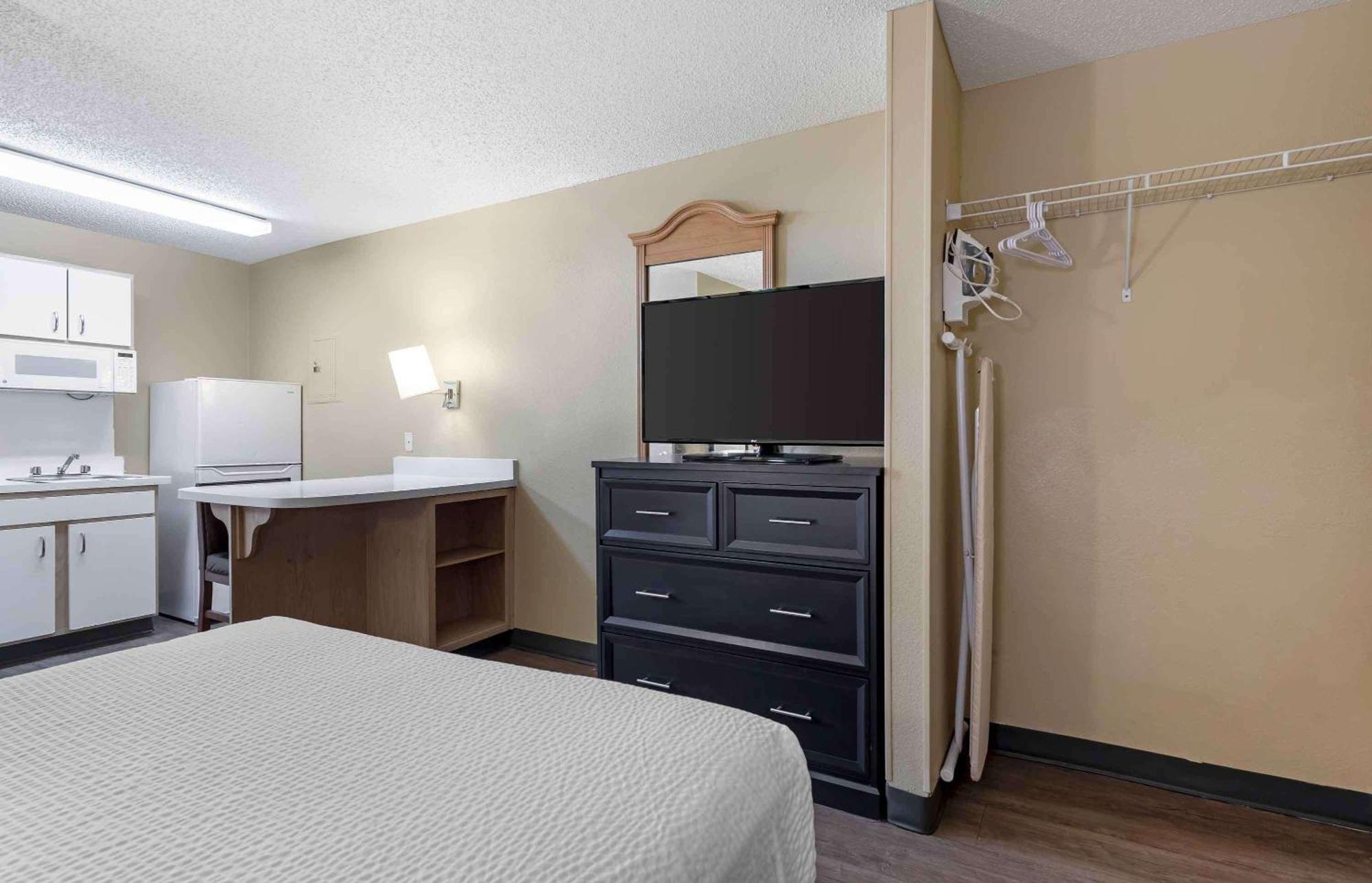 Extended Stay America Select Suites - Denver - Aurora South Exterior photo